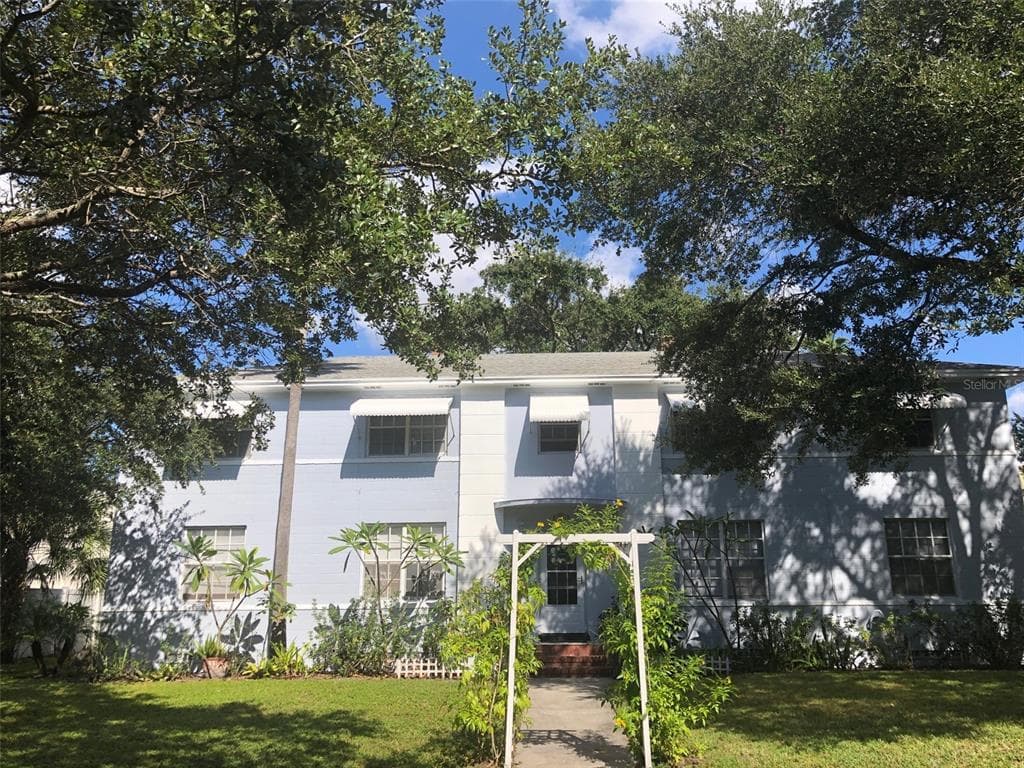 137 DANUBE AVENUE UNIT 4 TAMPA, FL 33606