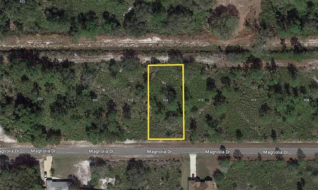 916 MAGNOLIA DRIVE INDIAN LAKE ESTATES, FL 33855