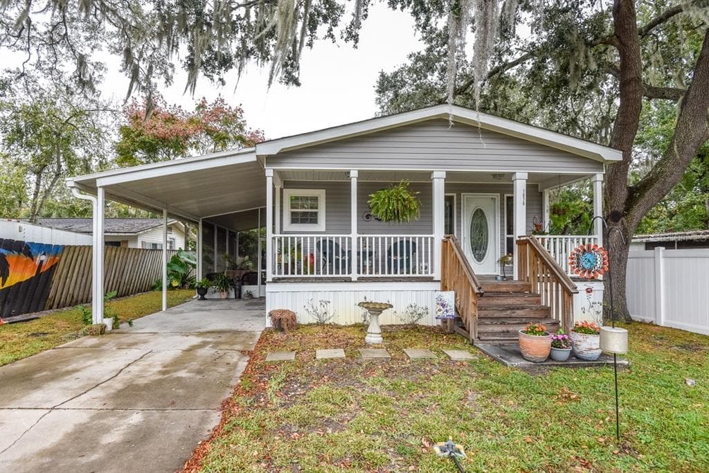 1070 PALM VIEW DRIVE SOUTH DAYTONA, FL 32119