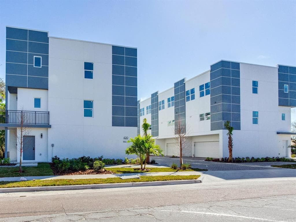 4120 W NORTH A STREET UNIT 8 TAMPA, FL 33609