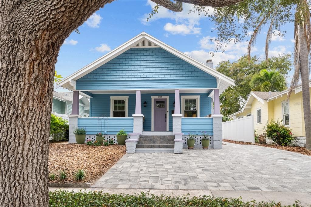 1204 1ST STREET N ST PETERSBURG, FL 33701