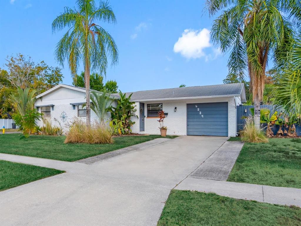 6539 W HANNA AVENUE TAMPA, FL 33634
