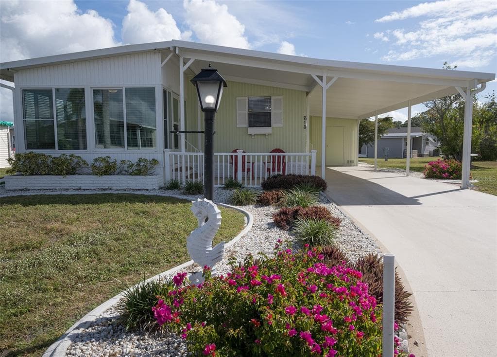713 BLANCA NORTH PORT, FL 34287
