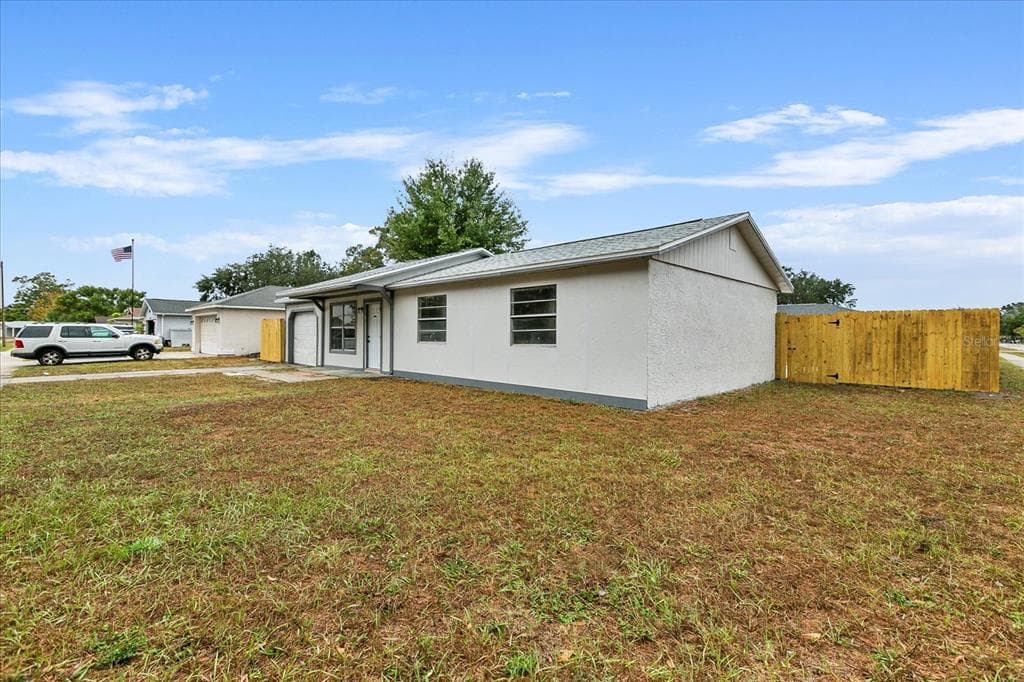 12233 SMOKEY DRIVE HUDSON, FL 34669