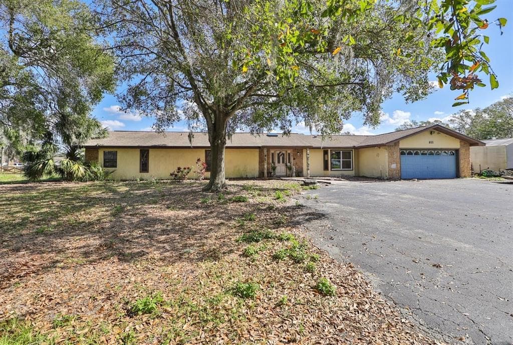 811 9TH STREET NE RUSKIN, FL 33570