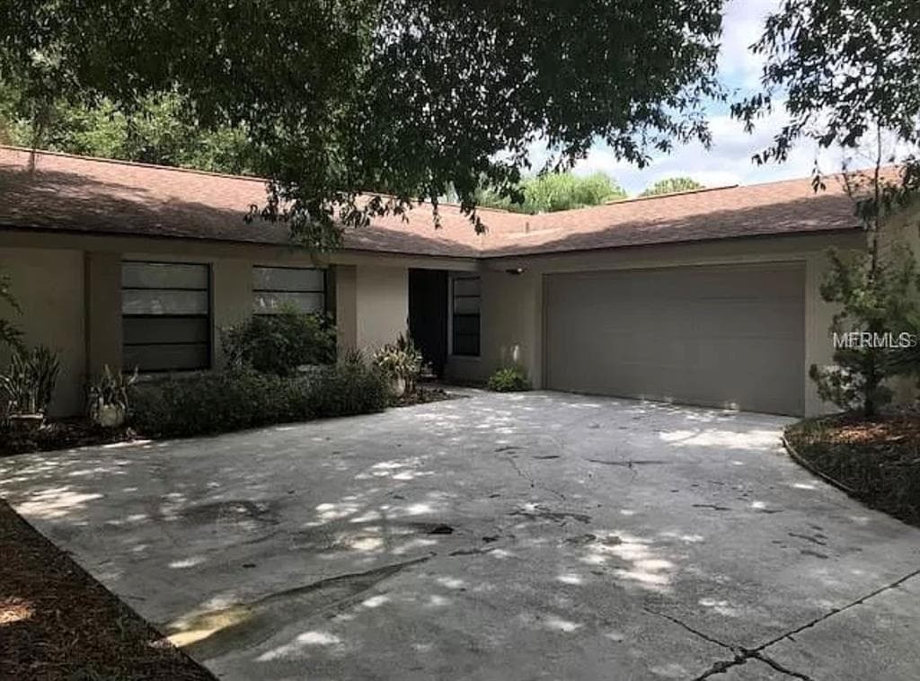 15405 DEERGLEN DRIVE TAMPA, FL 33624