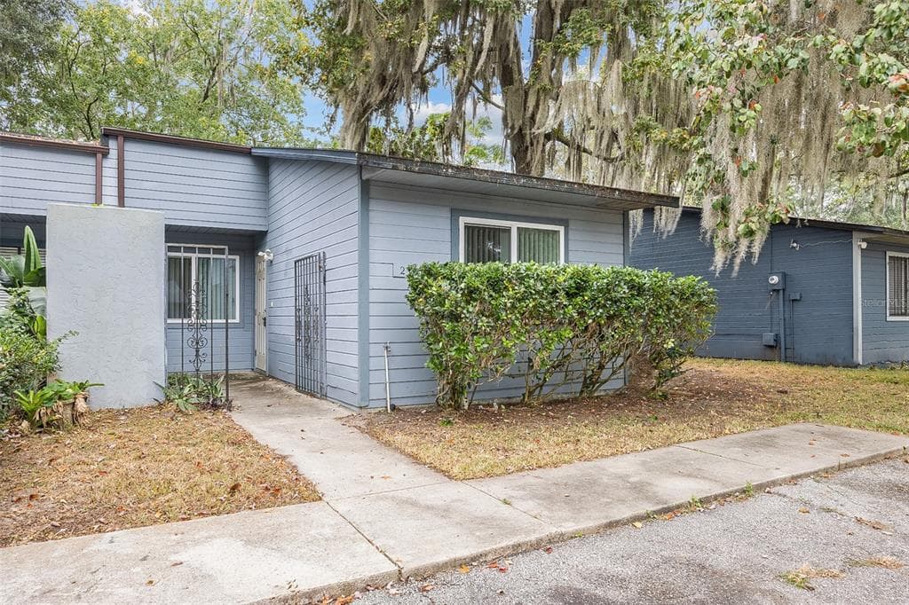 2913 SW 39TH AVENUE GAINESVILLE, FL 32608