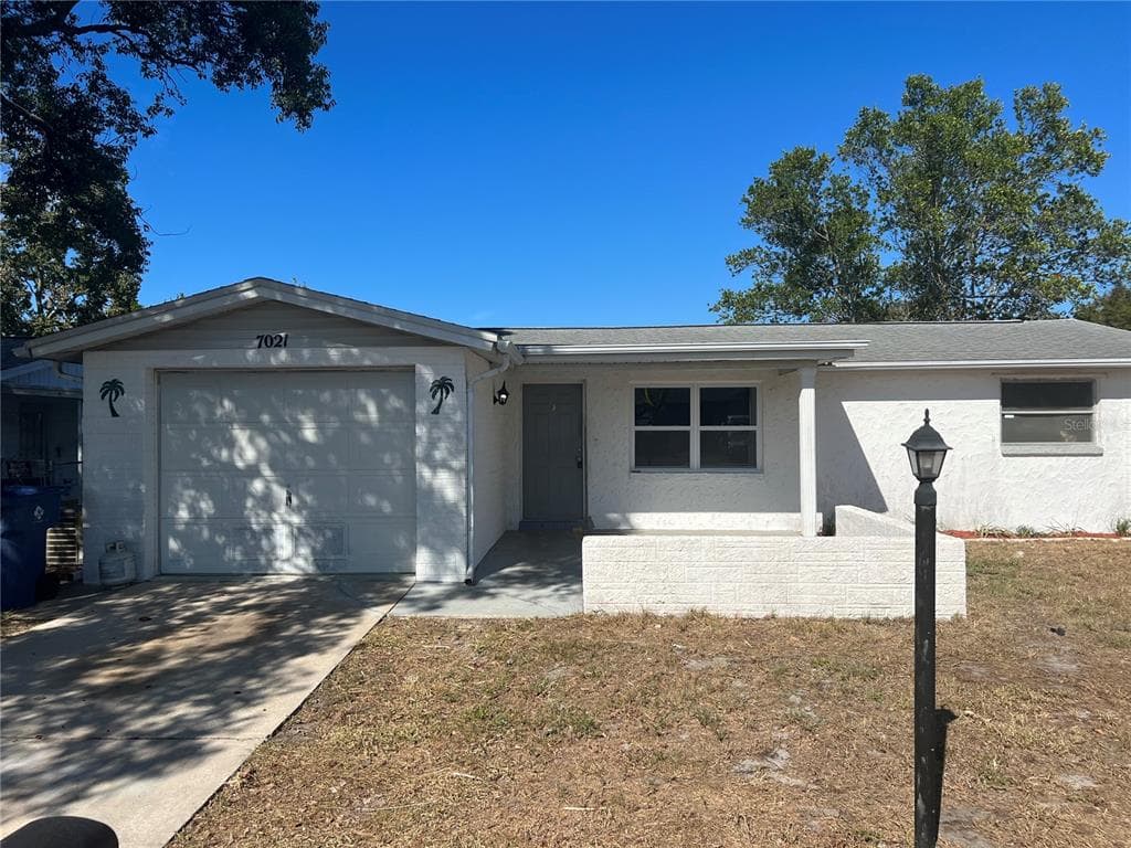 7021 OAKSHIRE DRIVE PORT RICHEY, FL 34668