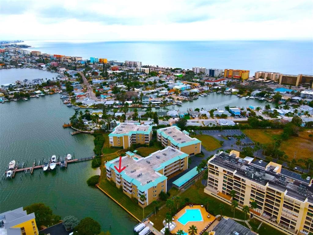 399 150TH AVENUE UNIT 304 MADEIRA BEACH, FL 33708