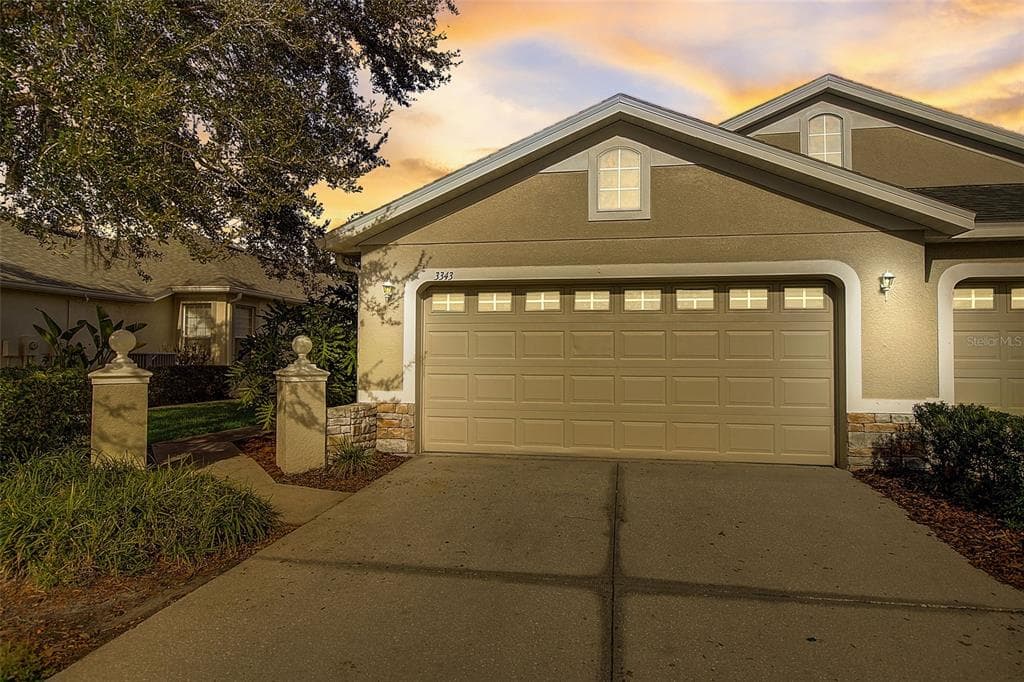 3343 CHAPEL CREEK CIRCLE WESLEY CHAPEL, FL 33544