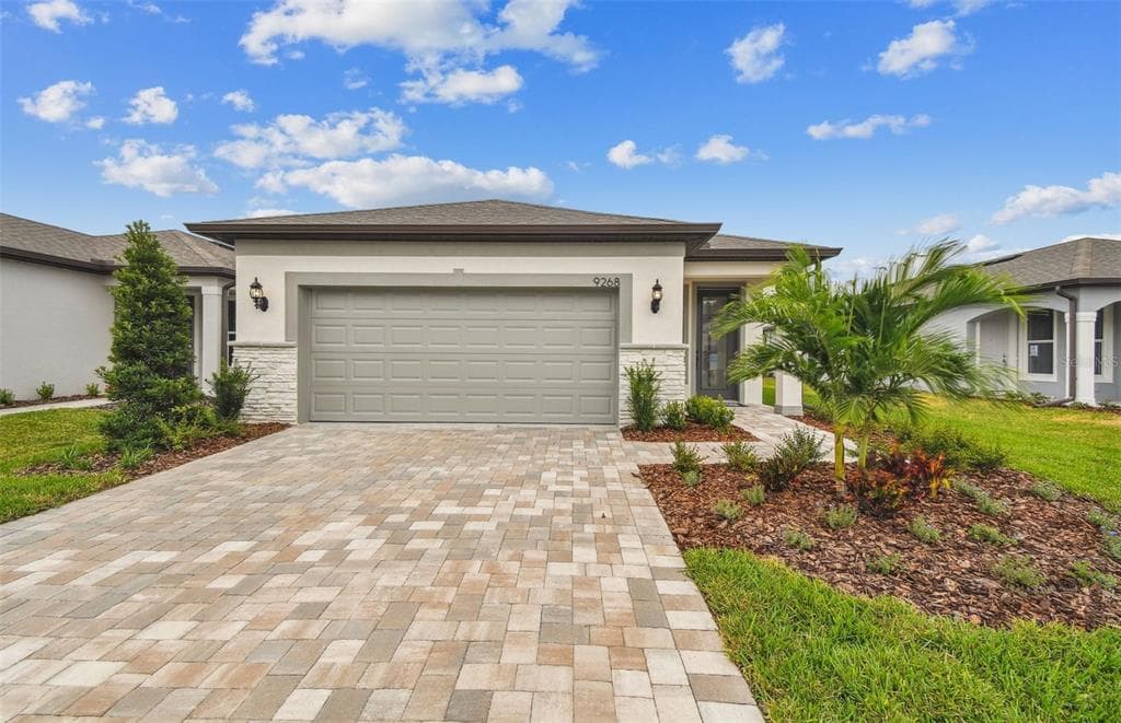 9268 BALLASTER POINTE LOOP PARRISH, FL 34219