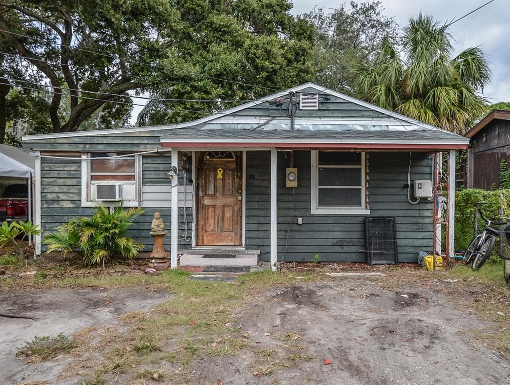 7151 51ST AVENUE N ST PETERSBURG, FL 33709