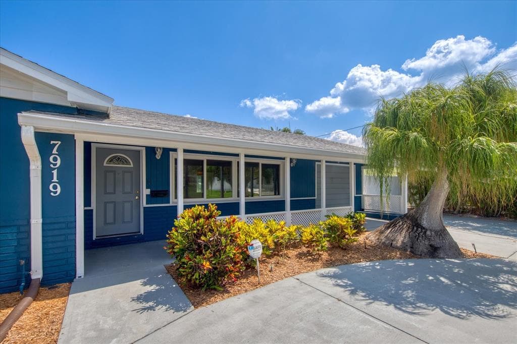 7919 CAUSEWAY BOULEVARD S ST PETERSBURG, FL 33707