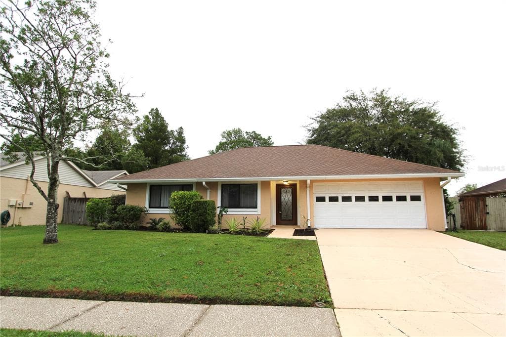 15847 COUNTRY LAKE DRIVE