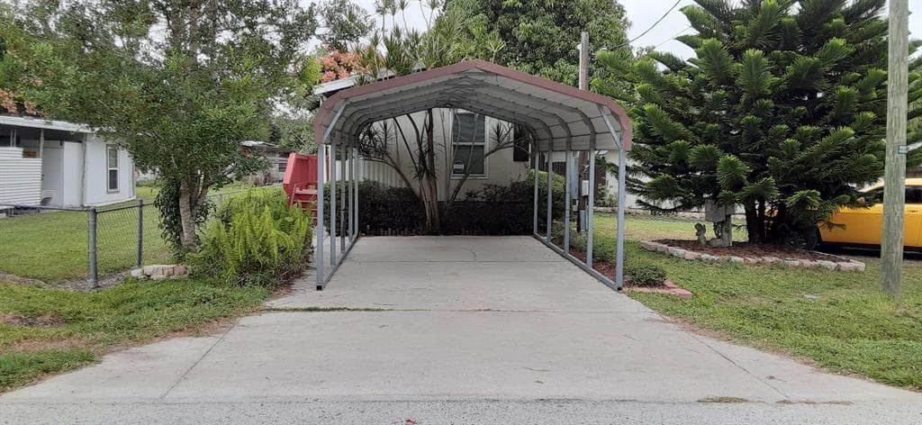 411 DOMINO DRIVE S RUSKIN, FL 33570