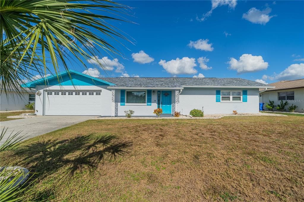 1739 COCO PALM CIRCLE SUN CITY CENTER, FL 33573