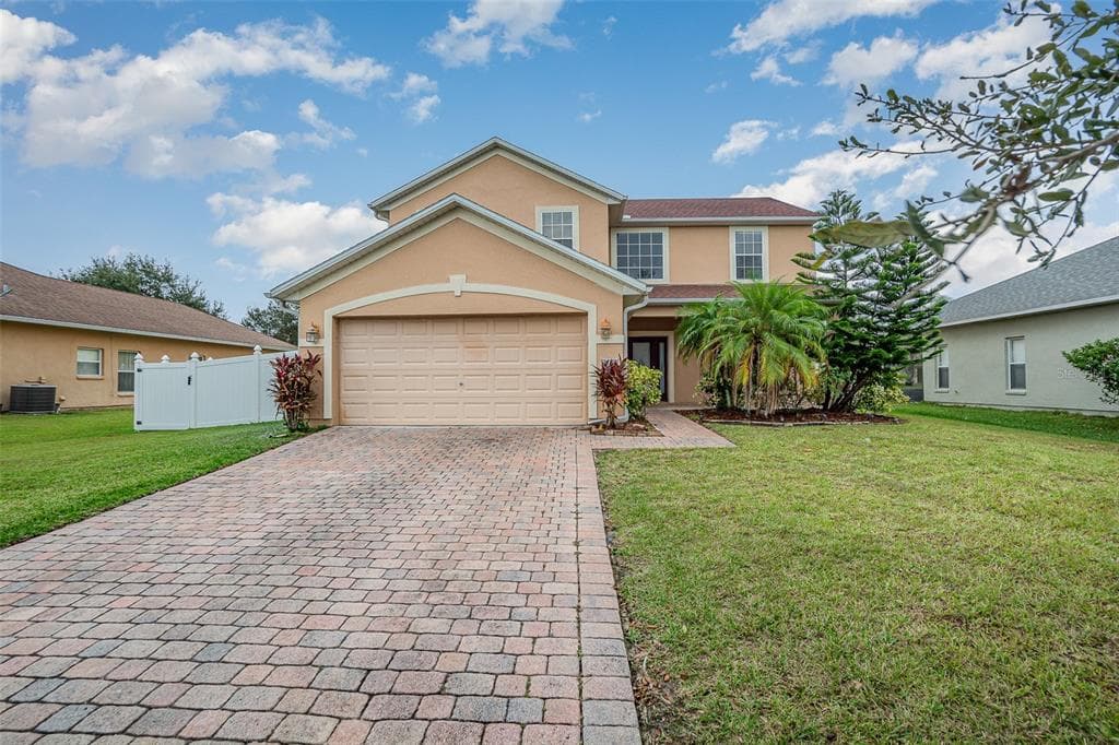 2732 STAR GRASS CIRCLE KISSIMMEE, FL 34746