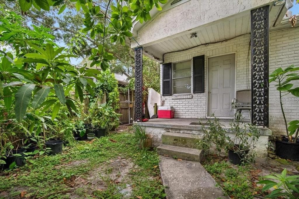 3306 W ARCH STREET TAMPA, FL 33607
