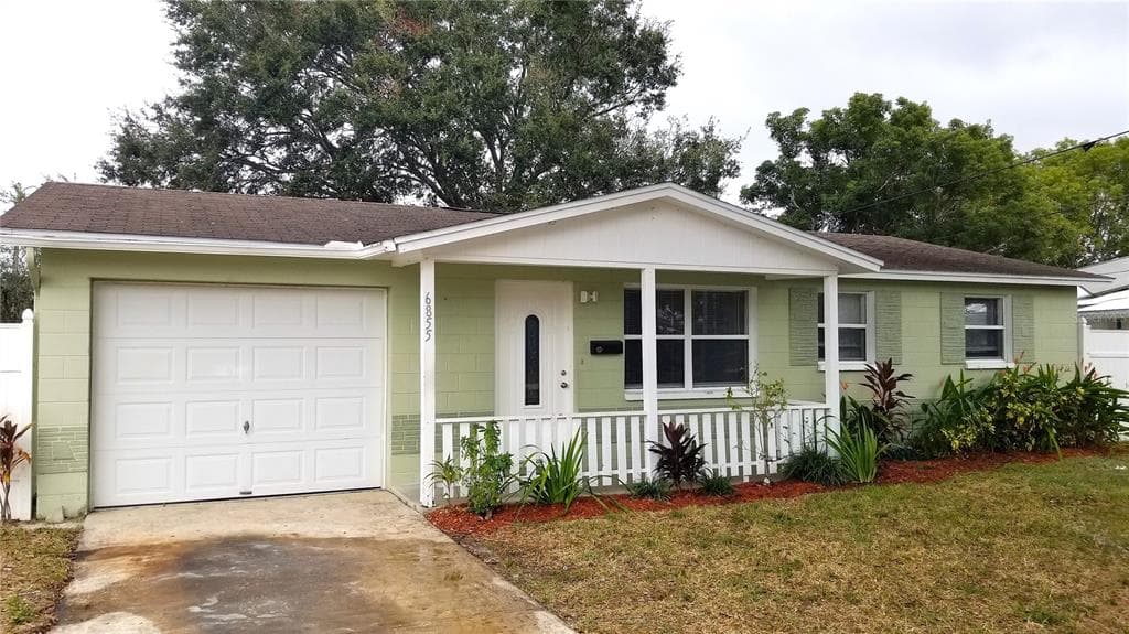 6855 84TH AVENUE N PINELLAS PARK, FL 33781