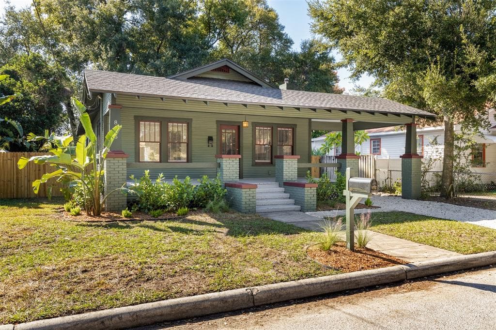 815 E NEW ORLEANS AVENUE