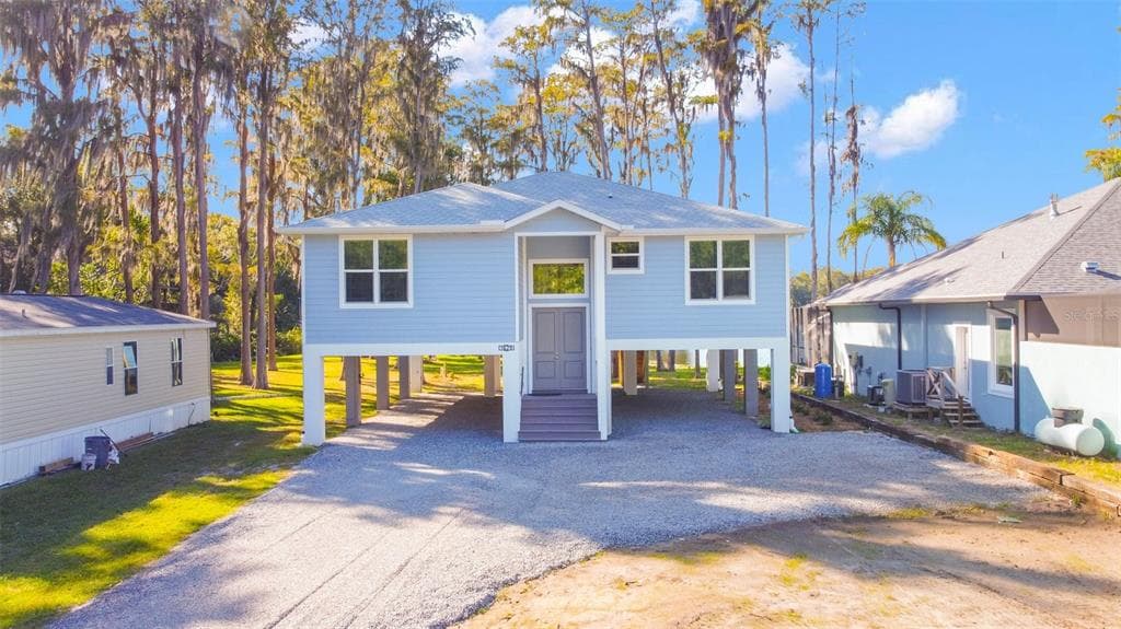 1629 ROWLAND DRIVE ODESSA, FL 33556