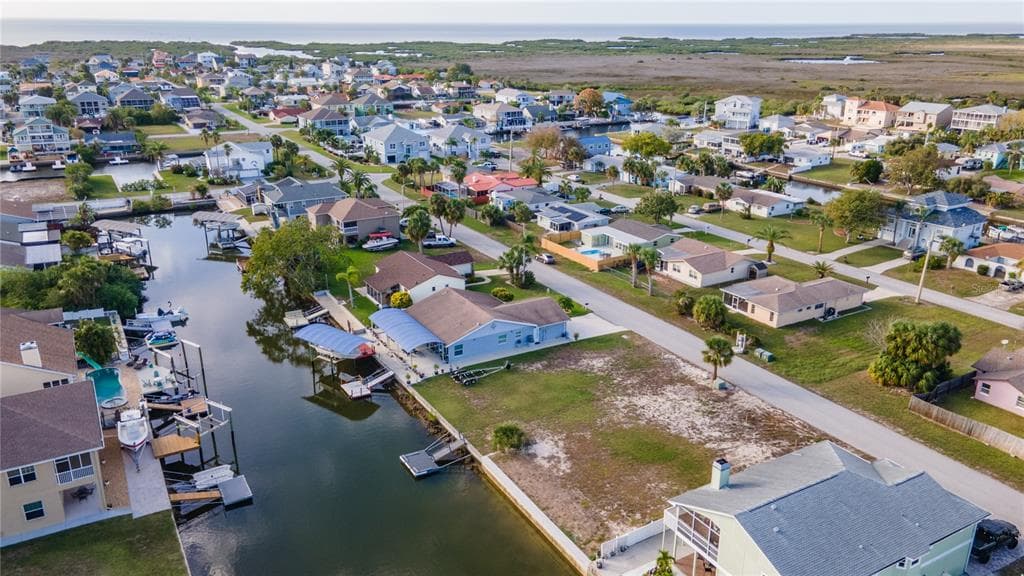 7398 YACHTSMAN DRIVE HUDSON, FL 34667