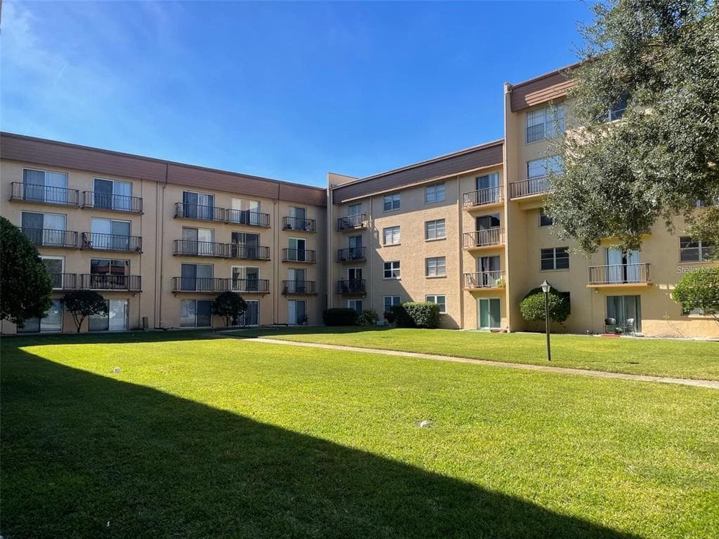 5820 N CHURCH AVENUE UNIT 346 TAMPA, FL 33614