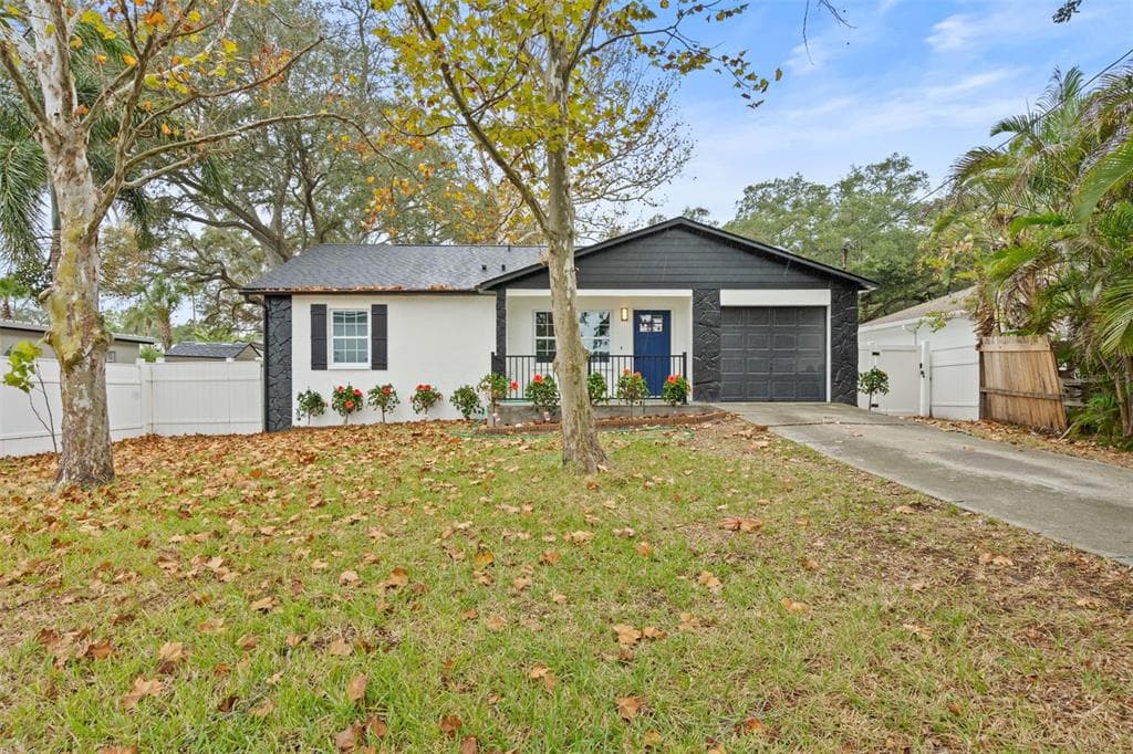 2950 W ELLIS DR TAMPA, FL 33611