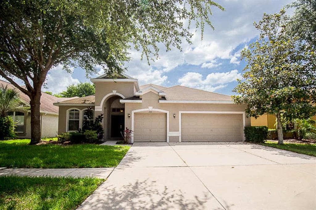 15111 SHEARCREST DRIVE LITHIA, FL 33547