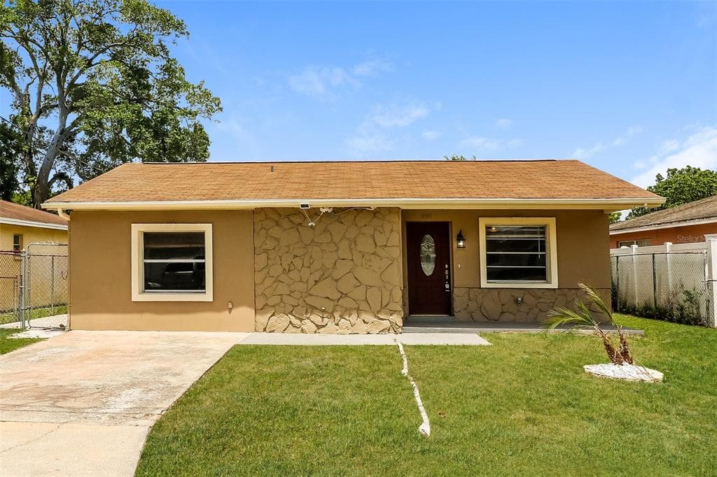 3107 W CREST AVENUE TAMPA, FL 33614
