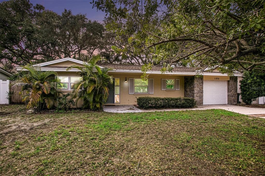 1105 ADMIRAL ROAD DUNEDIN, FL 34698