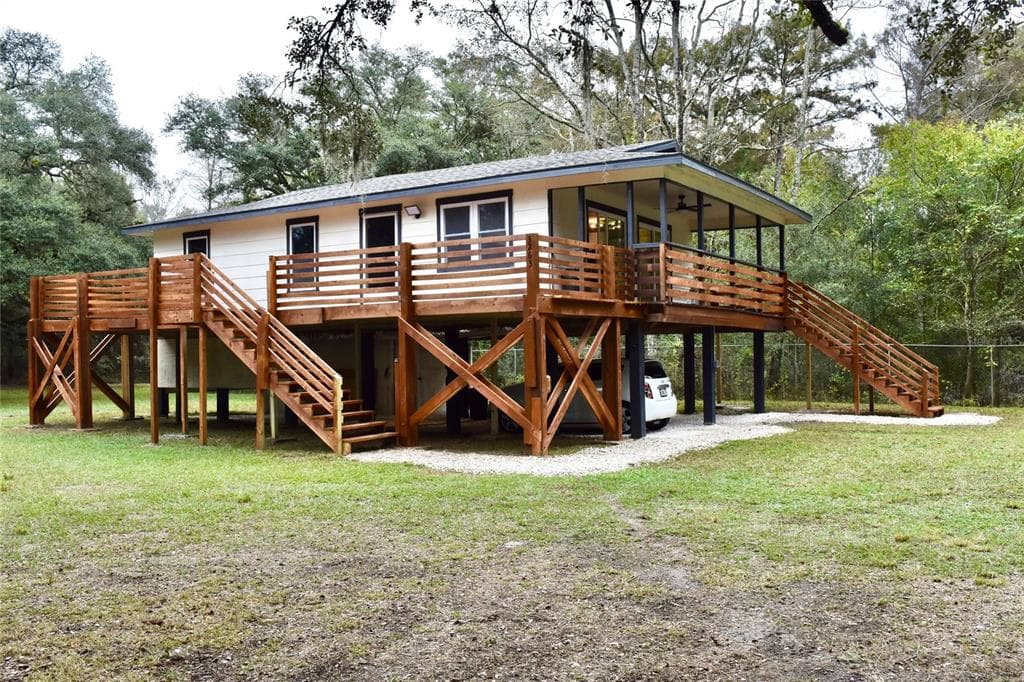 3263 CAMPANIA DRIVE DADE CITY, FL 33523