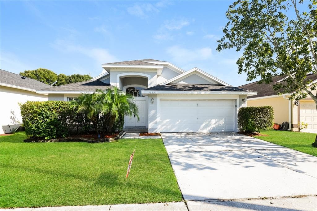 11227 SPINNING REEL CIRCLE ORLANDO, FL 32825