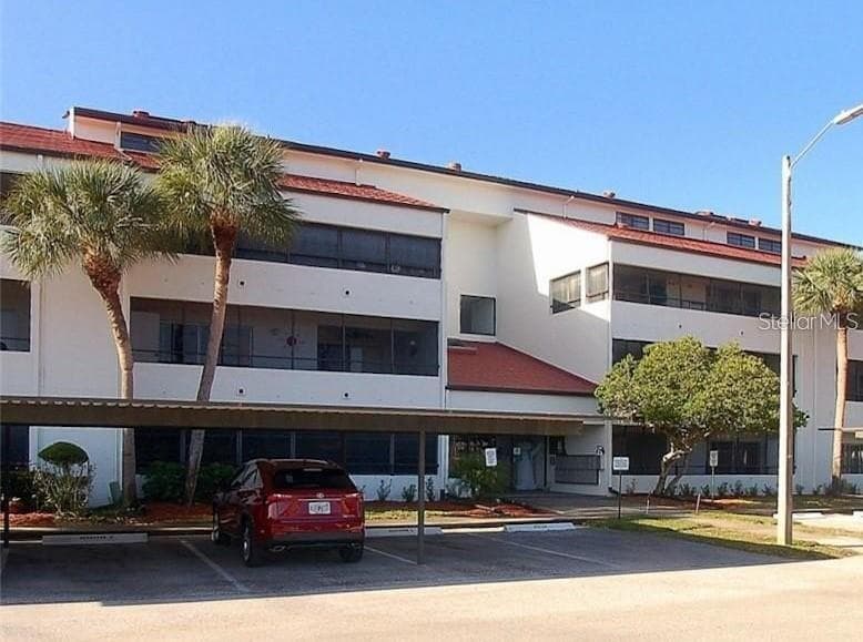 2579 COUNTRYSIDE BOULEVARD UNIT 1302