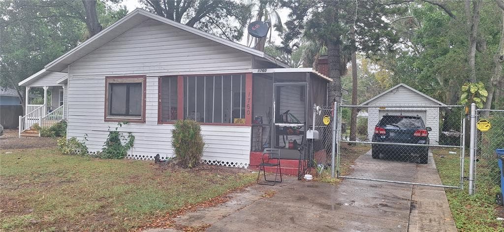 1760 NEWARK STREET S ST PETERSBURG, FL 33711