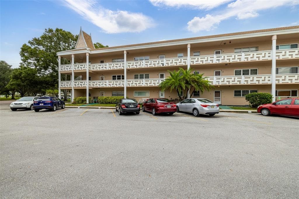 2435 SUMATRAN WAY UNIT 23 CLEARWATER, FL 33763