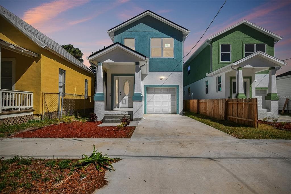 2111 W CHERRY ST TAMPA, FL 33607