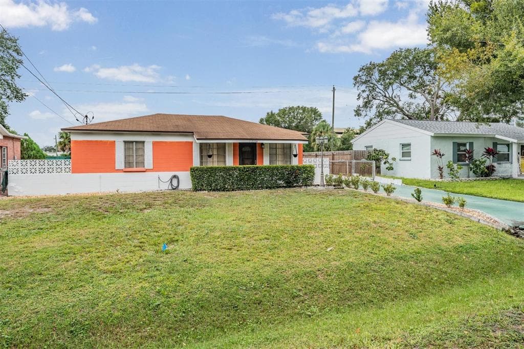 2104 N GRADY AVENUE TAMPA, FL 33607