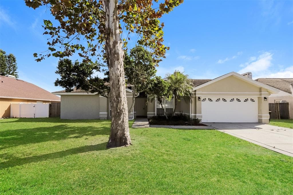 5238 MONTSERRAT COURT LAKELAND, FL 33812
