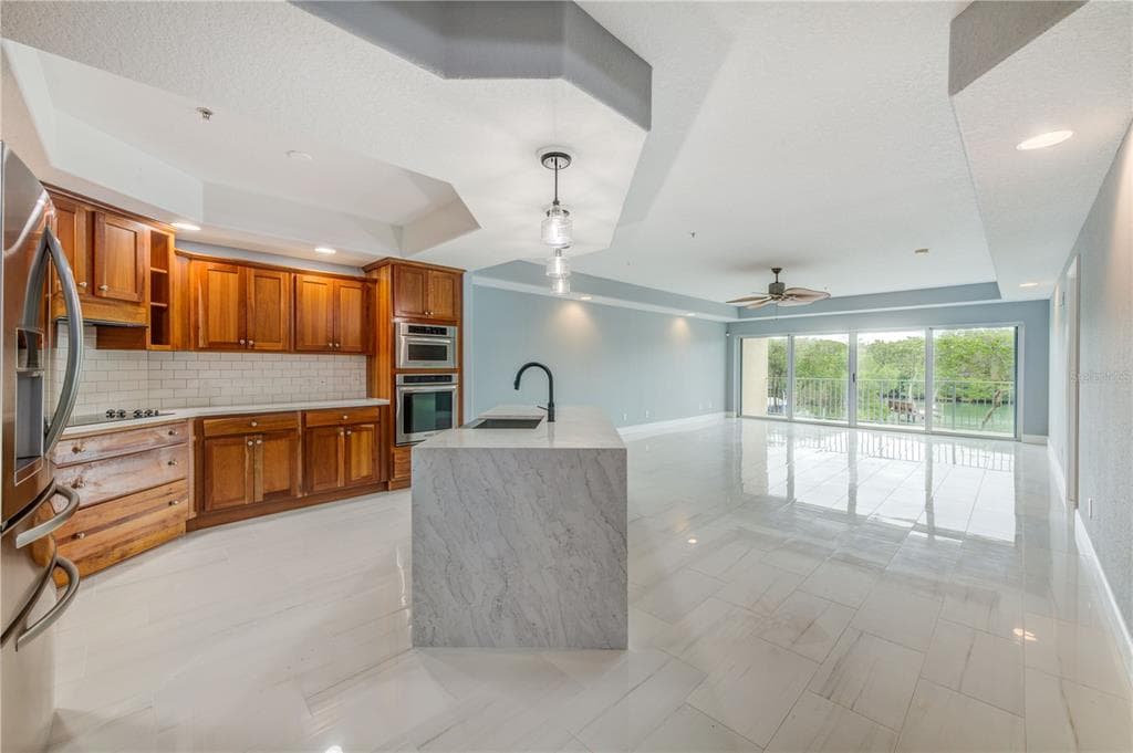1645 PINELLAS BAYWAY S UNIT B2 TIERRA VERDE, FL 33715