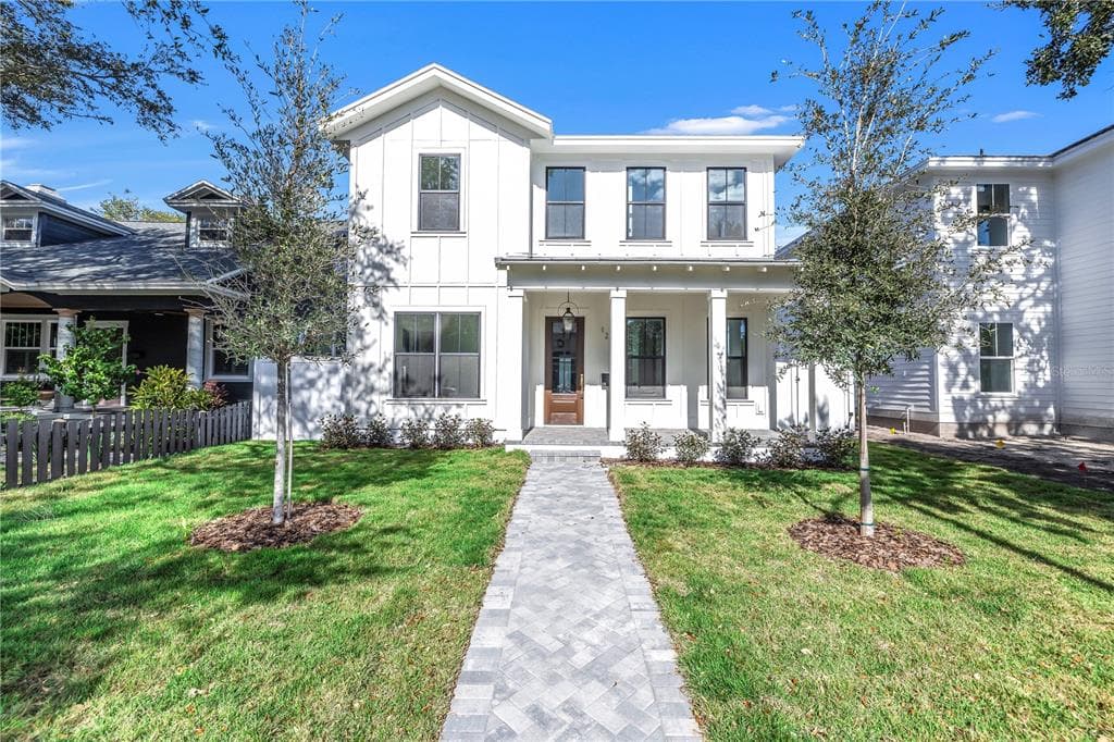 1229 21ST AVENUE N ST PETERSBURG, FL 33704