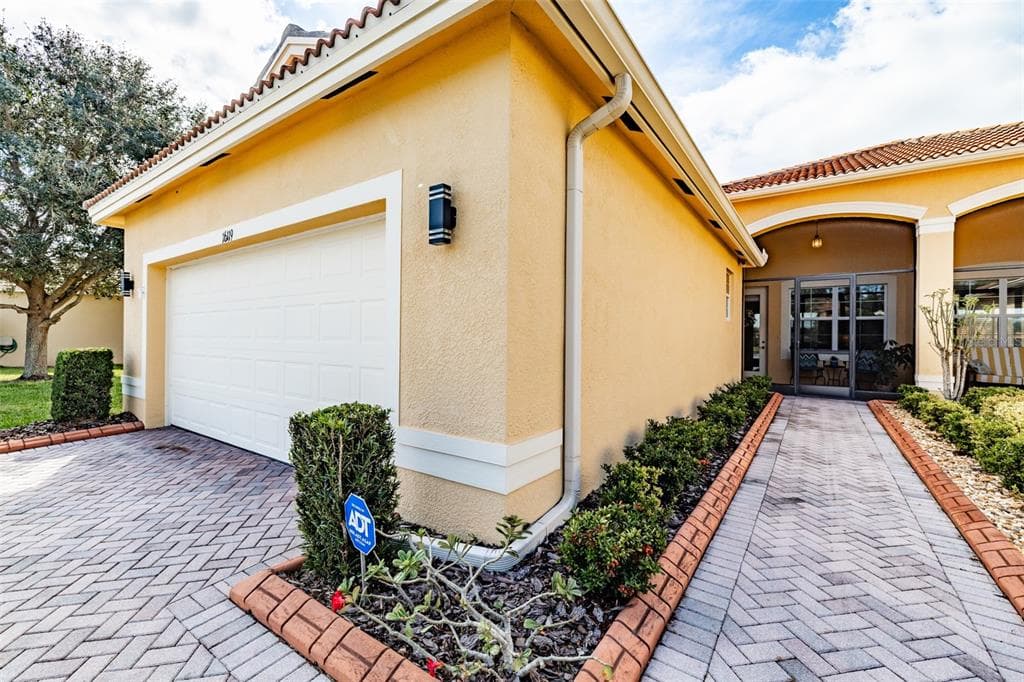 16119 AMETHYST KEY DRIVE WIMAUMA, FL 33598