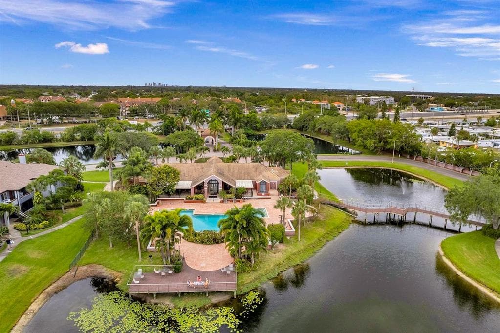 10263 GANDY BOULEVARD N UNIT 108 ST PETERSBURG, FL 33702