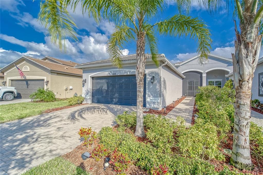 4915 AVILA LAKES DRIVE WIMAUMA, FL 33598