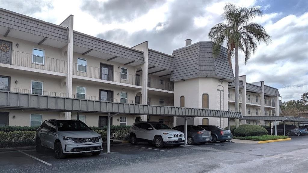 8765 BARDMOOR BOULEVARD UNIT 104 SEMINOLE, FL 33777