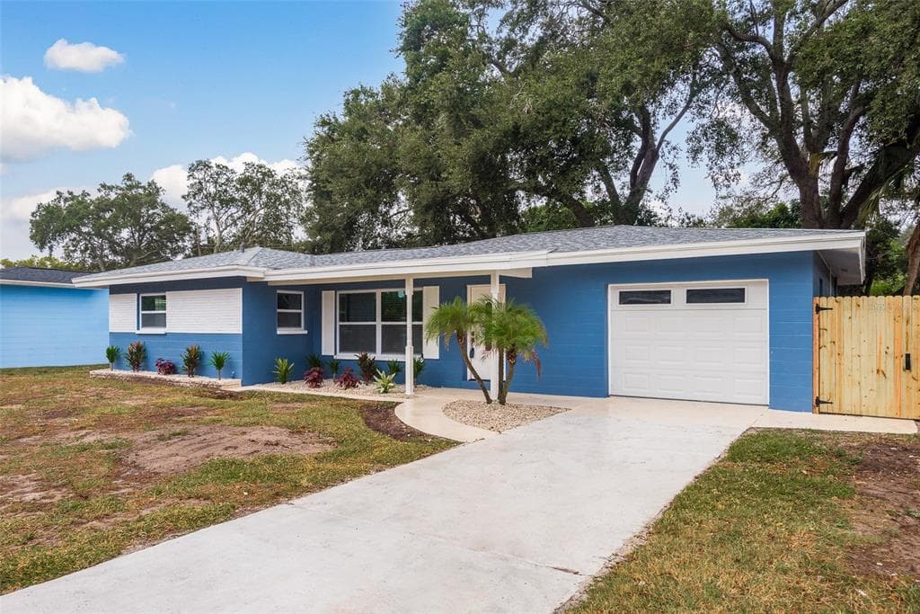 11522 RIDGE ROAD LARGO, FL 33778