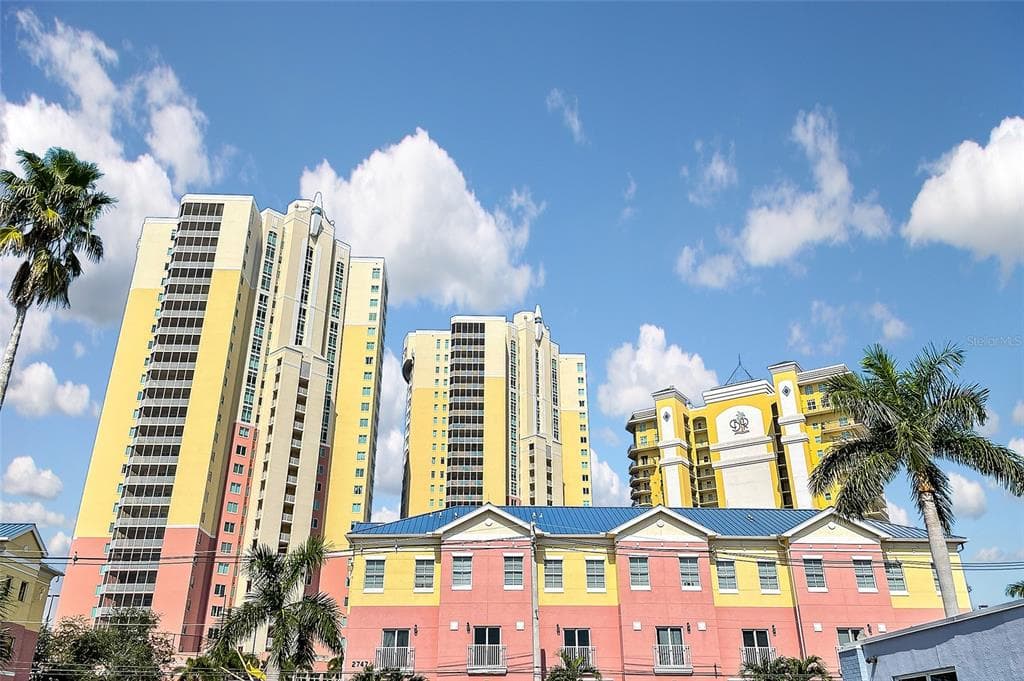 2743 1ST STREET UNIT 805