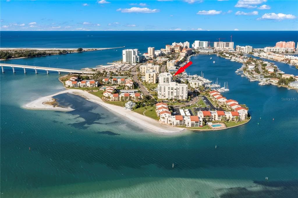 851 BAYWAY BOULEVARD UNIT 305 CLEARWATER BEACH, FL 33767