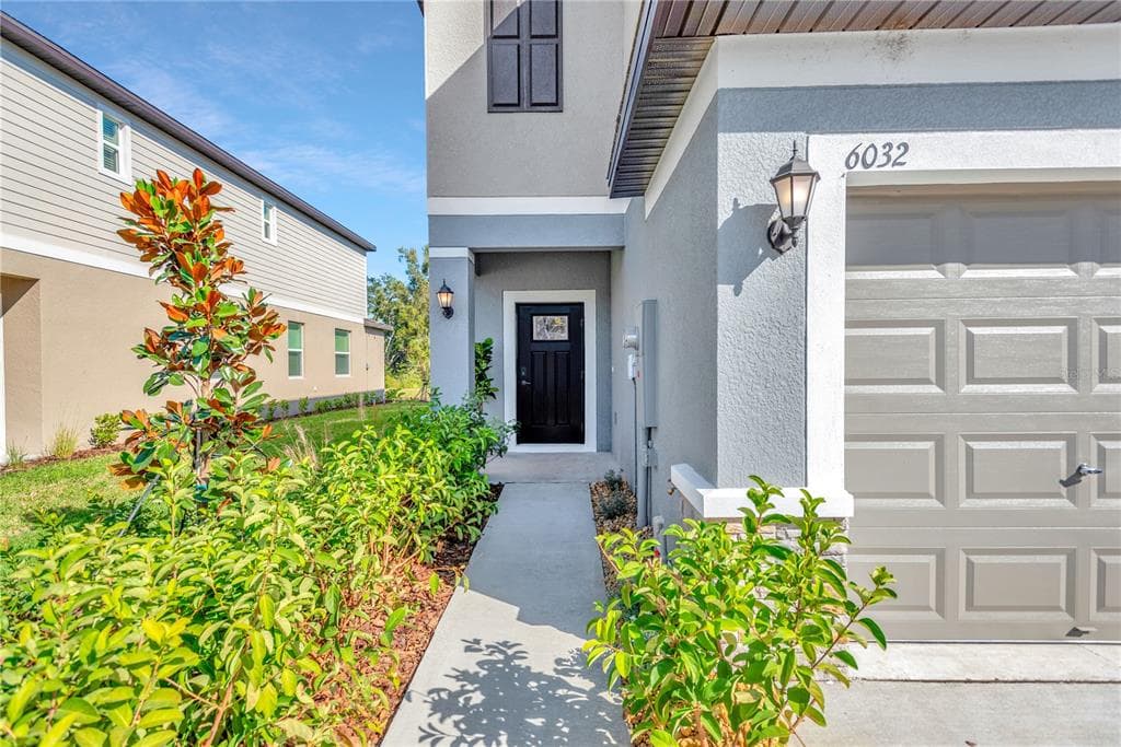 6032 SHINER STREET LAND O LAKES, FL 34638