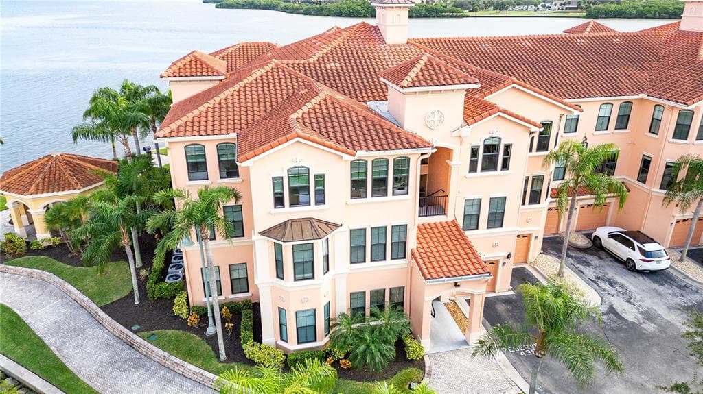 2755 VIA CAPRI UNIT 1230 CLEARWATER, FL 33764